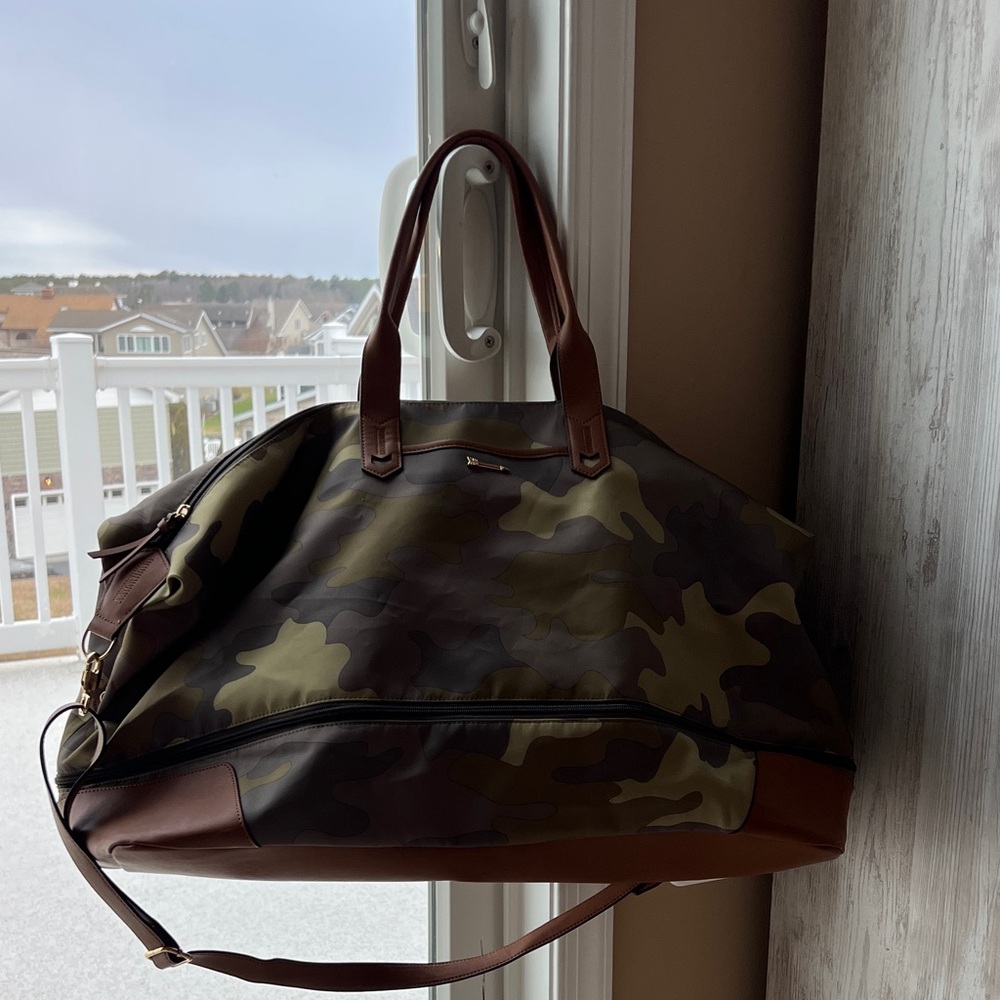 Stella & Dot Camouflage Duffel Bag with Brown Leather Trim